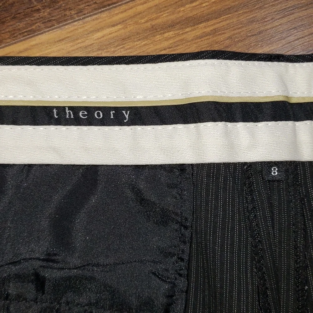 Vintage Theory Black Pinstripe Bermuda Length Dress Shorts, Size 8